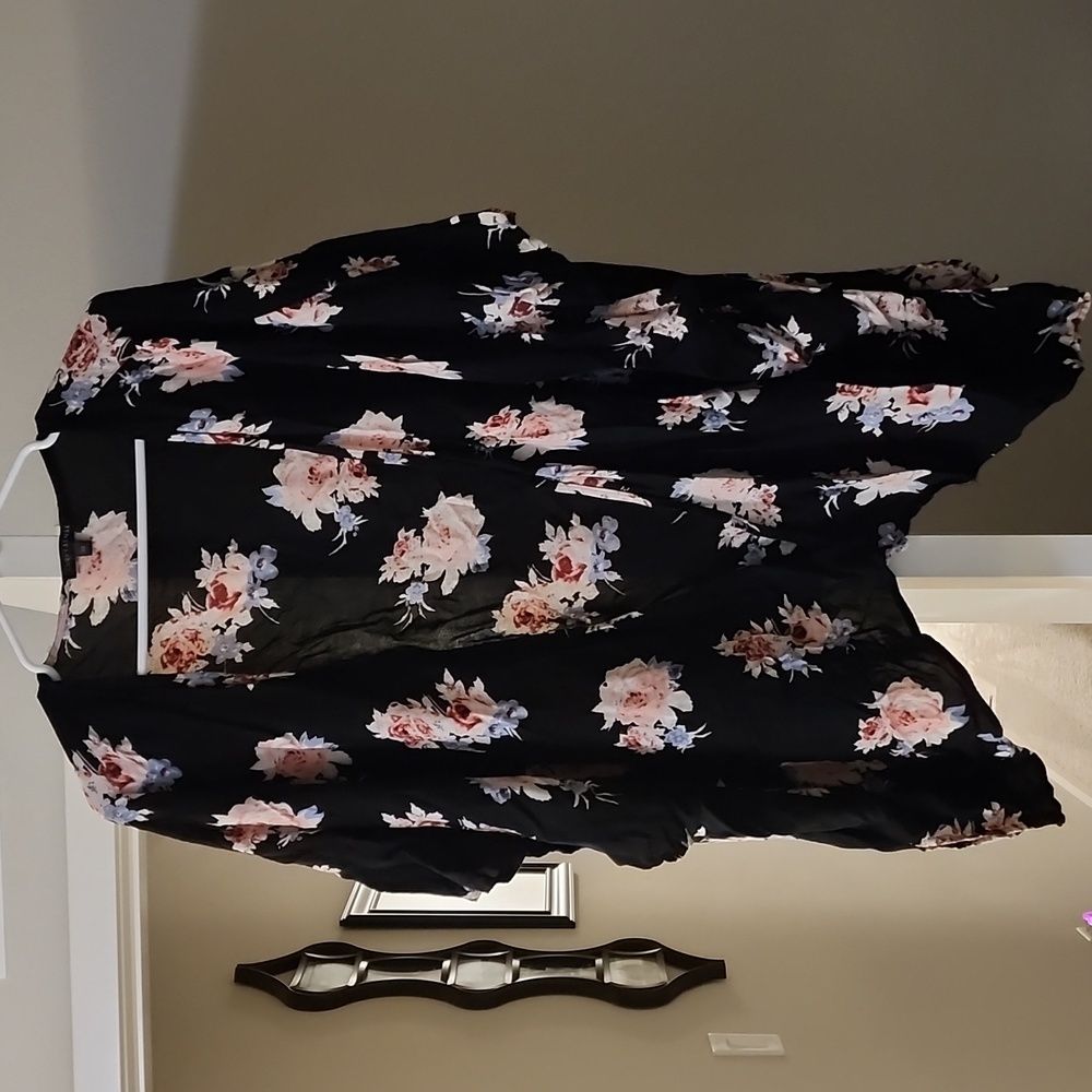 🖤🩷 Curvysense Plus Size Flowy Floral Boxy Overpiece 3X 🩷🖤